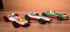 Kleine Rennautos aus Blech