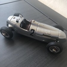 Audi  Rennwagen 2    - Schuco